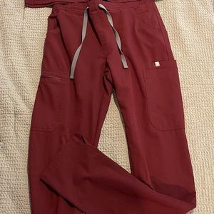 Maroon Figs set (2 pc)